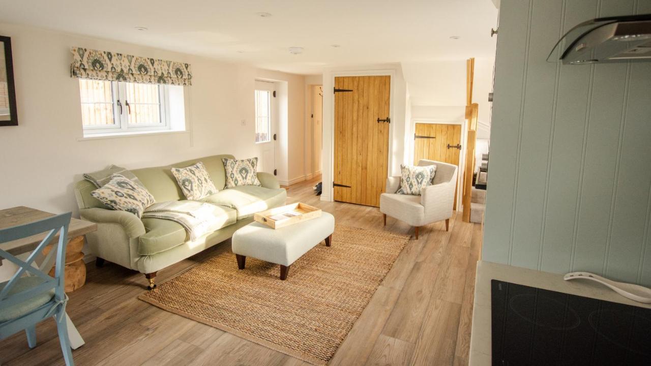 Finwood Green Farm Holiday Cottages-The Calf Shed And The Milk Parlour Henley-in-Arden Exterior foto