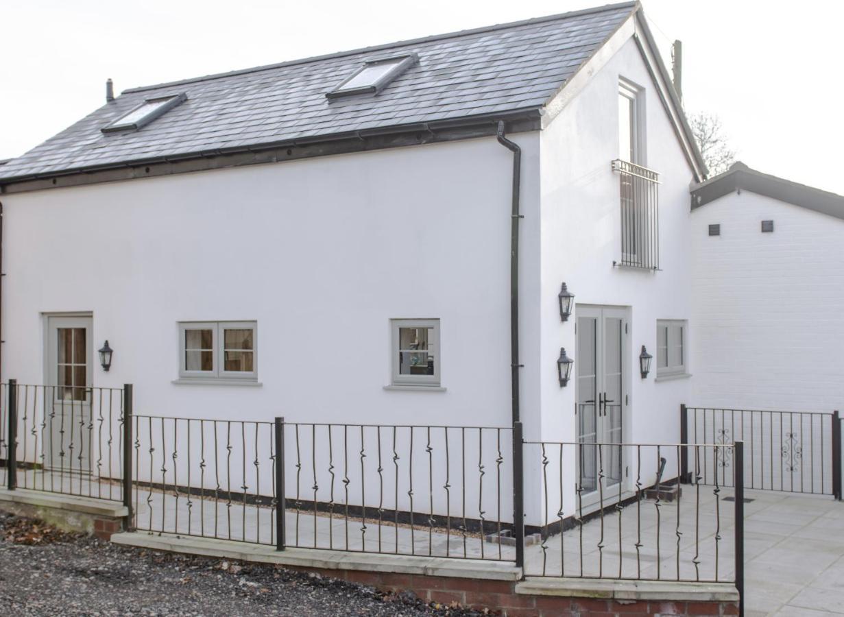 Finwood Green Farm Holiday Cottages-The Calf Shed And The Milk Parlour Henley-in-Arden Exterior foto